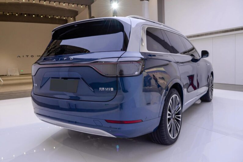 AITO M9 EV