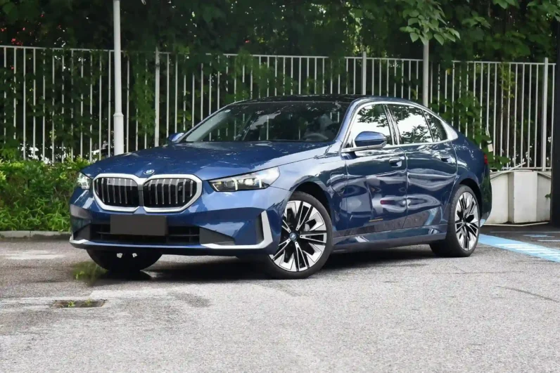 BMW i5