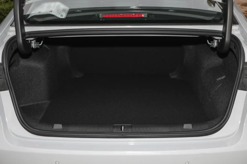 Chery Fulwin A8